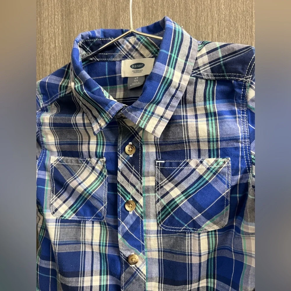 Old Navy Boys Long Sleeve Button Up Shirt Size 4T - Picture 2 of 3